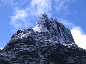 Carstensz Pyramid – Middle Peak